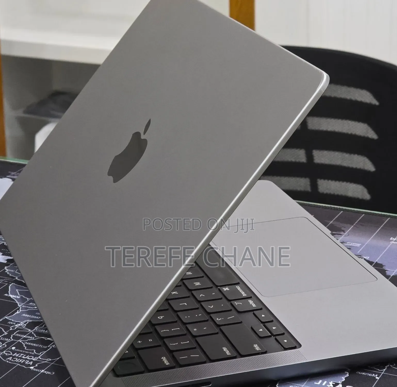 New Laptop Apple MacBook Pro 2023 M3 8GB Apple M3 Pro SSD 512GB