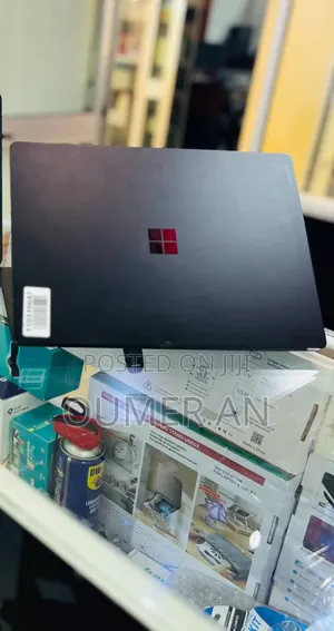 New Laptop Microsoft Surface 16GB Intel Core i7 SSD 512GB