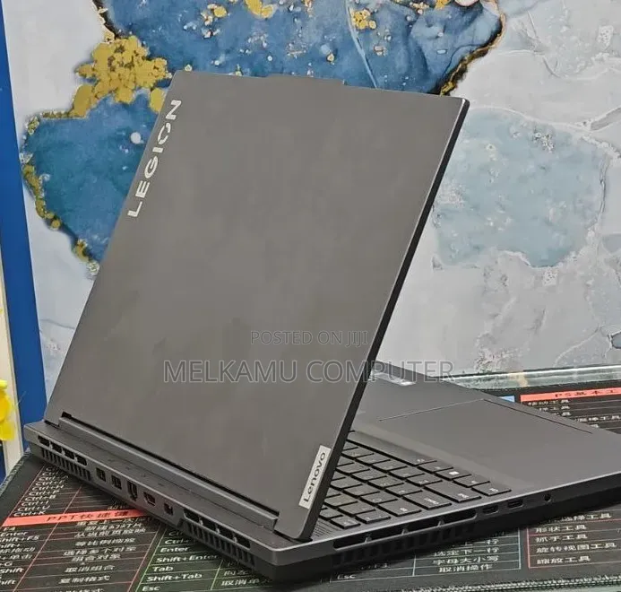New Laptop Lenovo Legion 5 16GB AMD Ryzen 7 SSD 1T