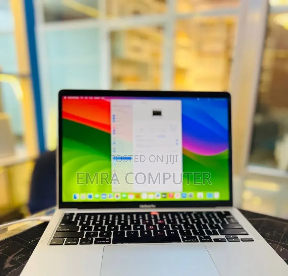 New Laptop Apple MacBook Pro 2021 M1 16GB Apple M1 Pro SSD 256GB