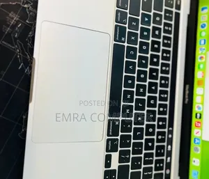 New Laptop Apple MacBook Pro 2021 M1 16GB Apple M1 Pro SSD 256GB