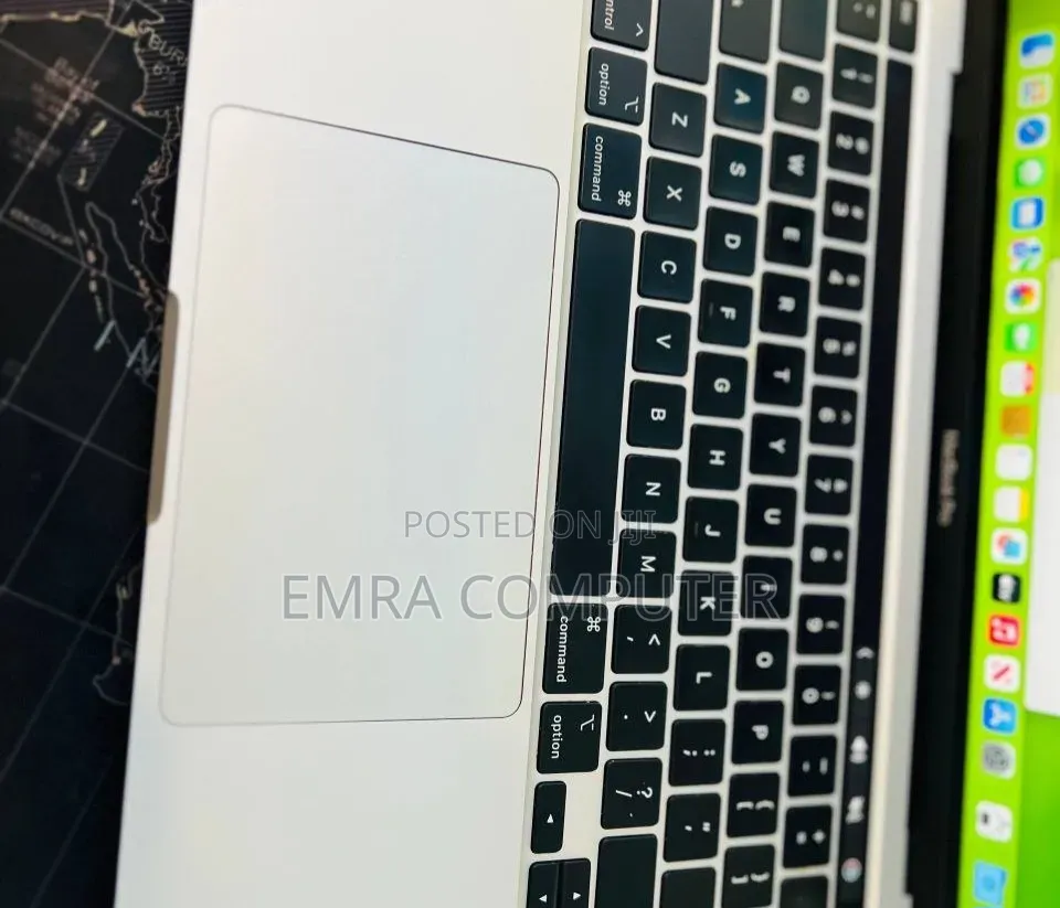 New Laptop Apple MacBook Pro 2021 M1 16GB Apple M1 Pro SSD 256GB