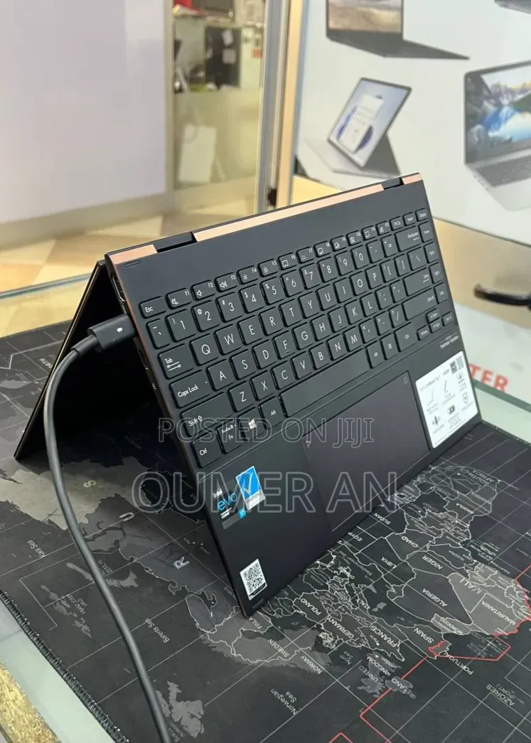 New Laptop Asus ZenBook Flip 14 UX461UA 16GB Intel Core i7 SSD 512GB
