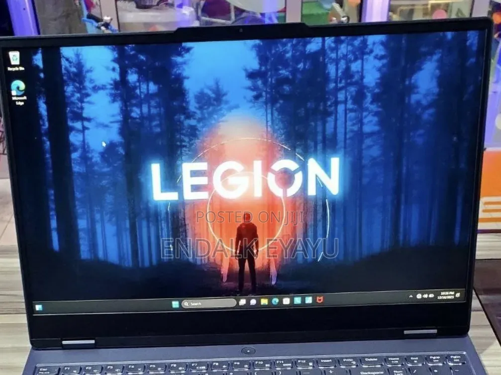 New Laptop Lenovo Legion 5 16GB AMD Ryzen 7 SSD 512GB