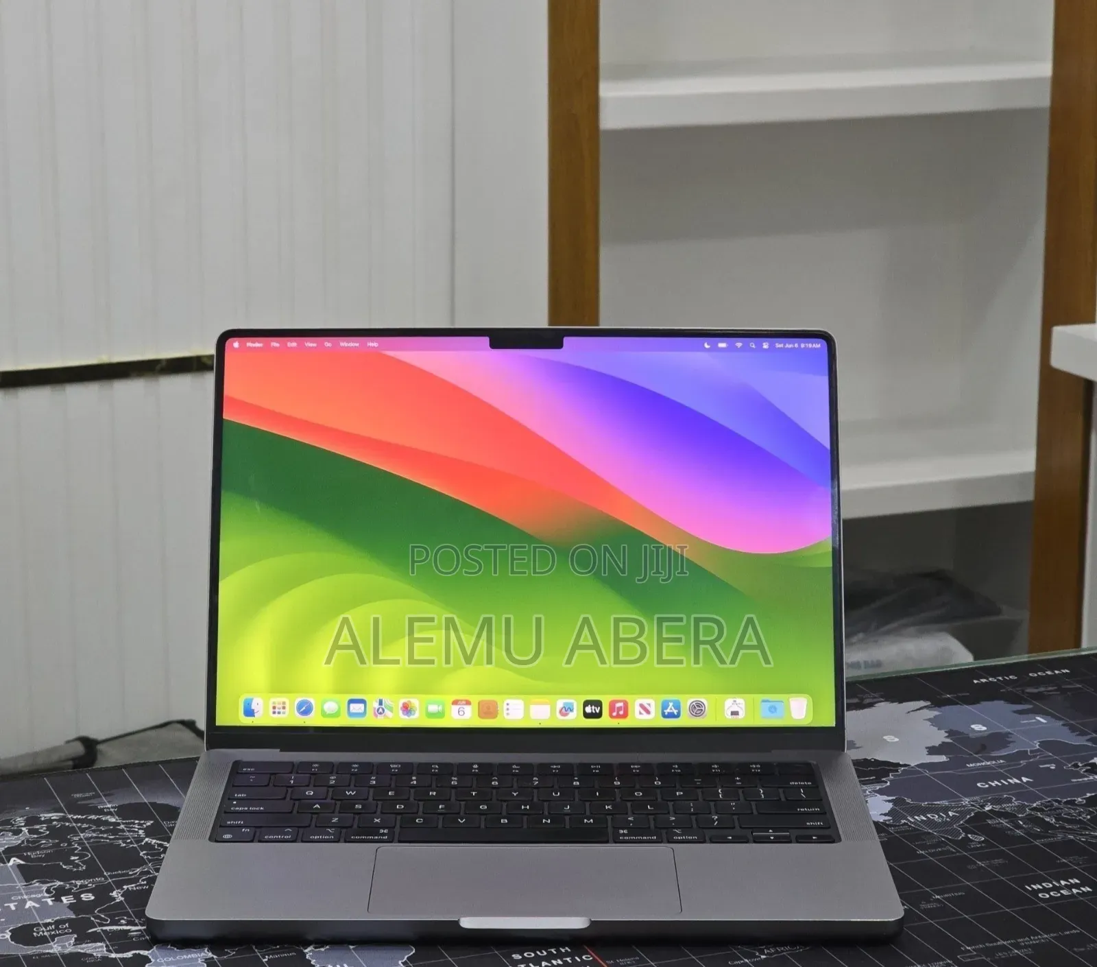 New Laptop Apple MacBook Pro 2023 M3 8GB Apple M3 SSD 512GB