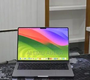New Laptop Apple MacBook Pro 2023 M3 8GB Apple M3 SSD 512GB
