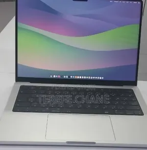 New Laptop Apple MacBook Pro 2024 M4 16GB Apple M4 Pro SSD 512GB