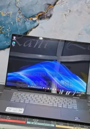 New Laptop HP OmniBook Ultra Flip 16" 32GB Intel Core Ultra 9 SSD 2T