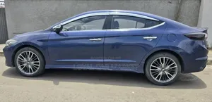 Hyundai Avante 2017 Blue