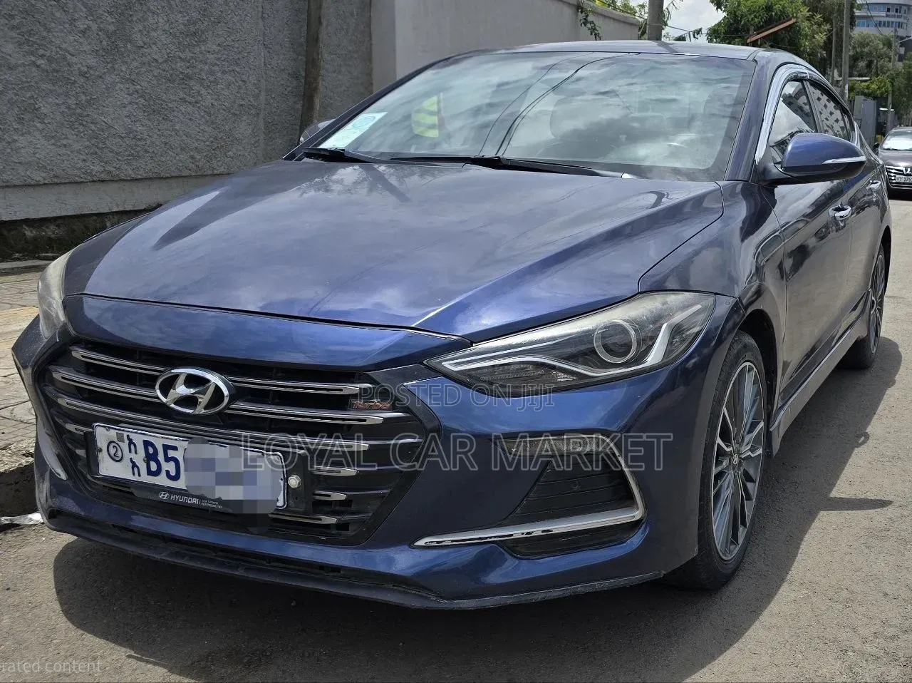Hyundai Avante 2017 Blue
