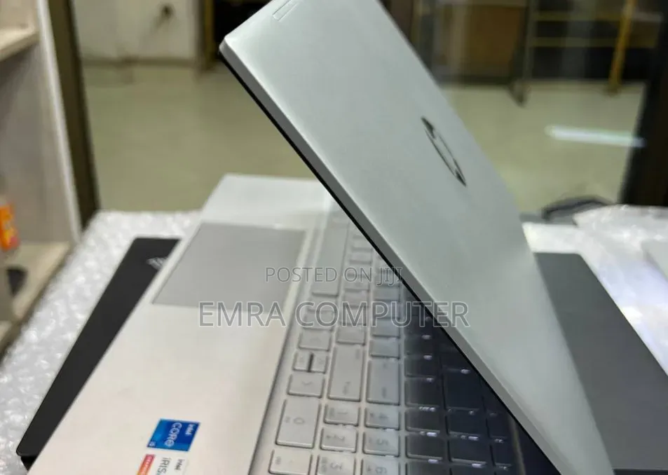 New Laptop HP 8GB Intel Core i5 SSD 512GB