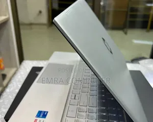 New Laptop HP 8GB Intel Core i5 SSD 512GB