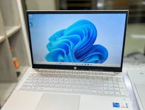 New Laptop HP 8GB Intel Core i5 SSD 512GB