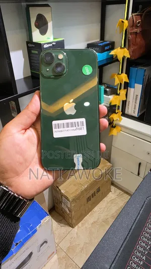 Apple iPhone 13 256 GB Green