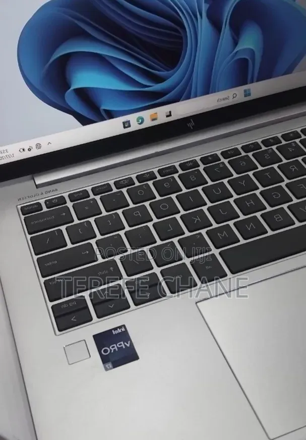 New Laptop HP EliteBook 840 10 16GB Intel Core i7 SSD 512GB