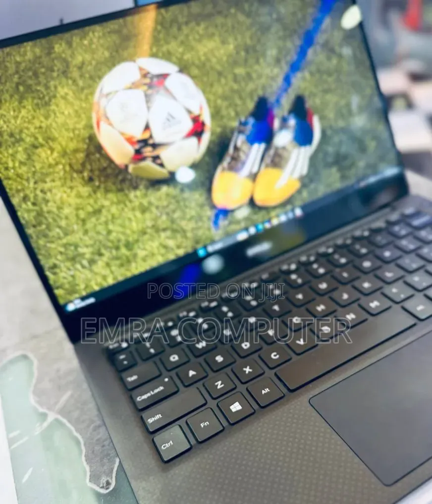 New Laptop Dell 16GB Intel Core i7 SSD 512GB