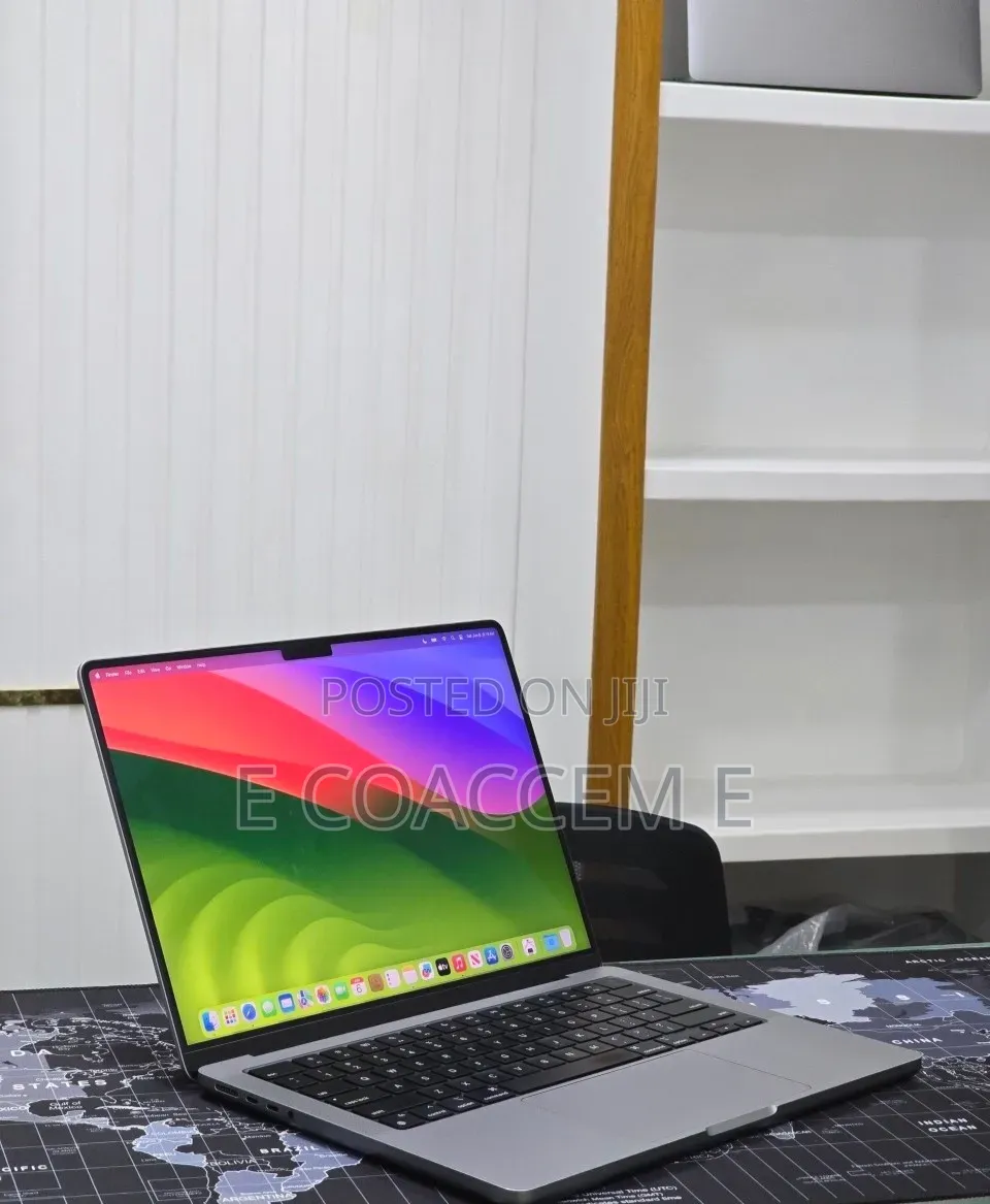 New Laptop Apple MacBook 8GB SSD 512GB