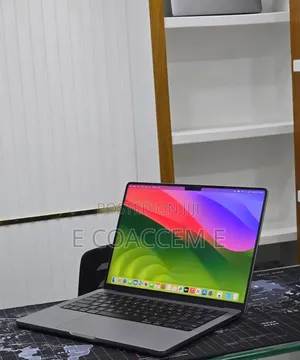 New Laptop Apple MacBook 8GB SSD 512GB