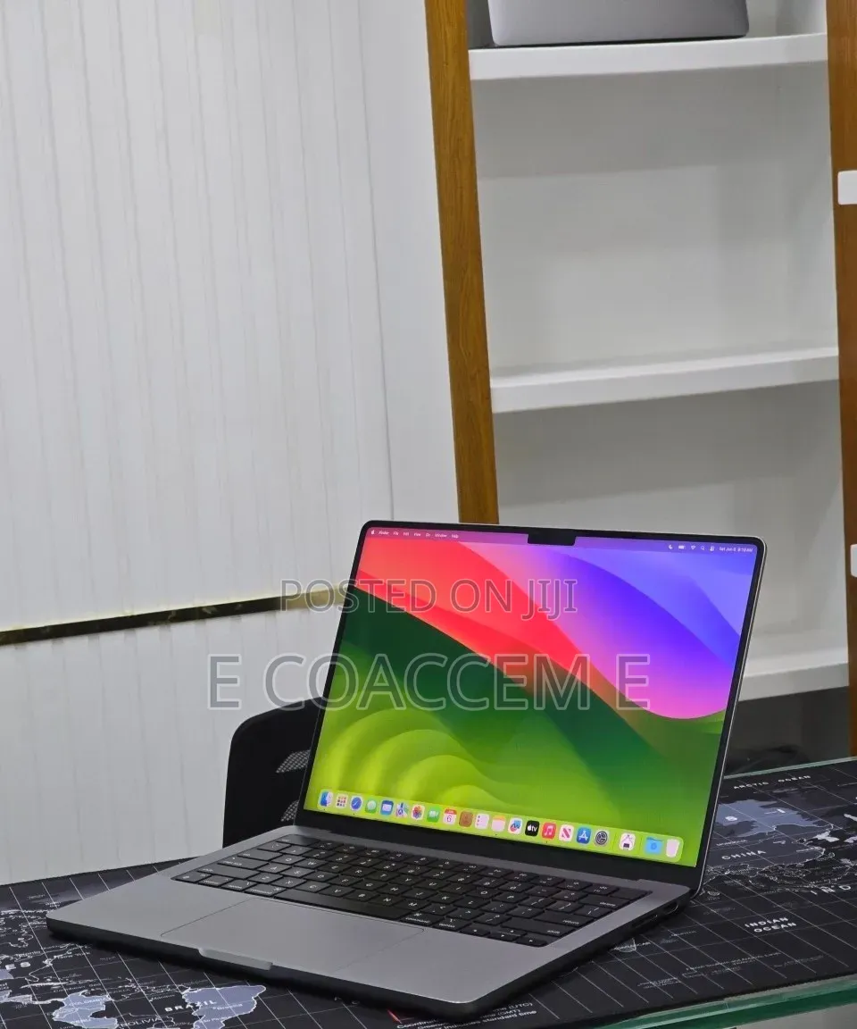 New Laptop Apple MacBook 8GB SSD 512GB