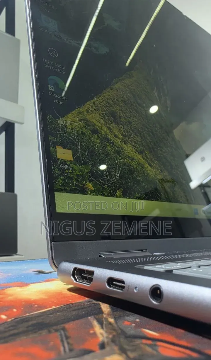 New Laptop Lenovo Yoga 11e 16GB Intel Core Ultra 5 SSD 512GB