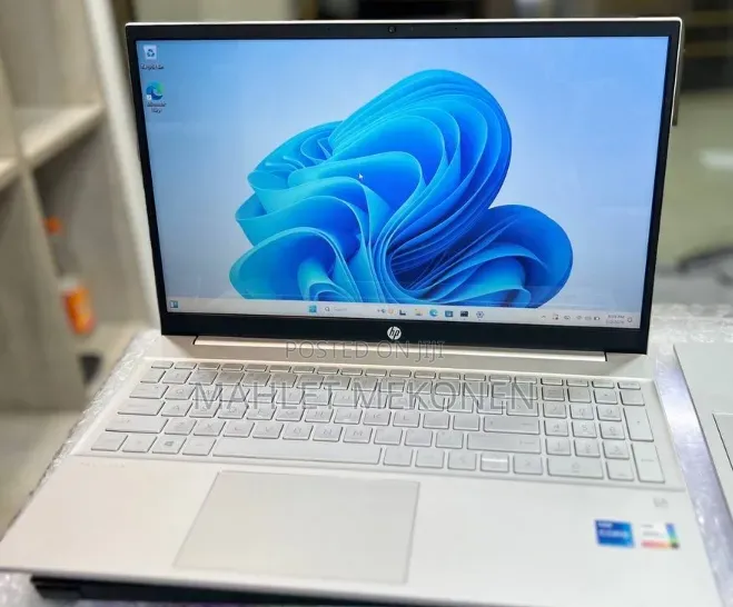 New Laptop HP Pavilion 15 8GB Intel Core i5 SSD 512GB