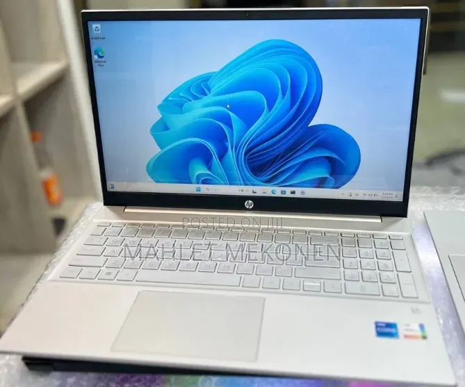 New Laptop HP Pavilion 15 8GB Intel Core i5 SSD 512GB