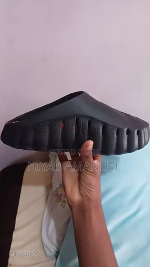 Nike Mind Slippers