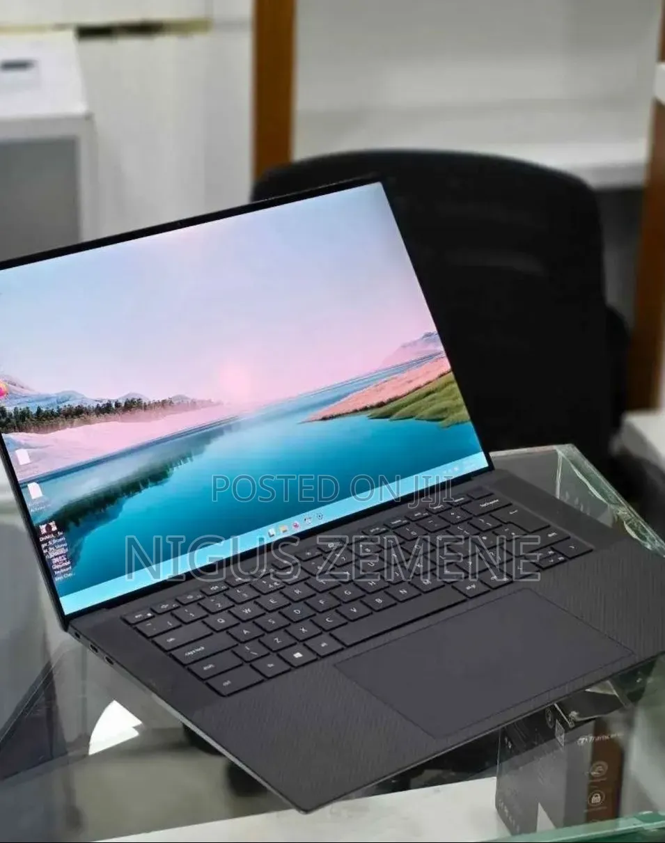 New Laptop Dell XPS 15 16GB Intel Core i7 SSD 512GB