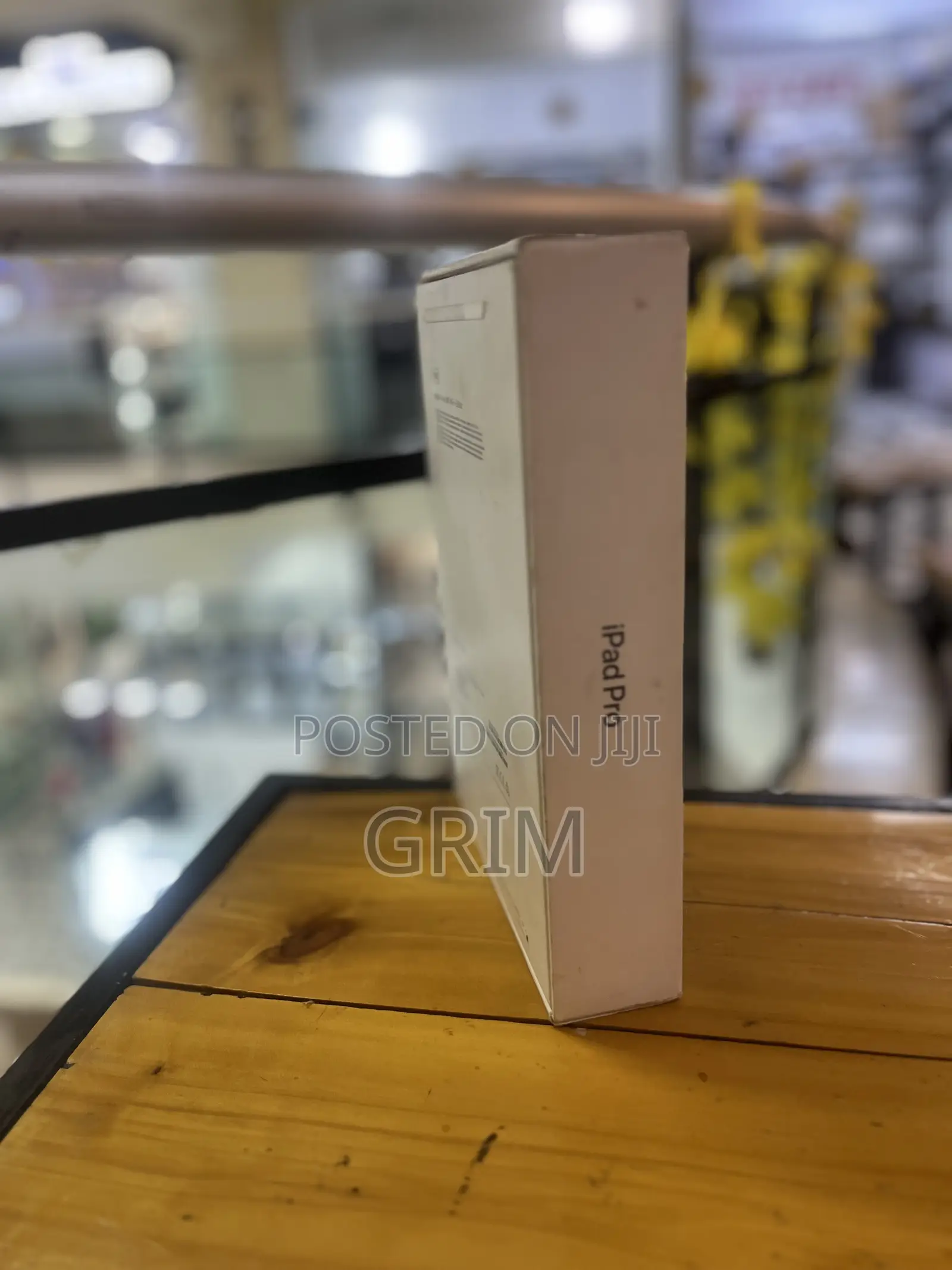 New Apple iPad (2025) 256 GB Silver
