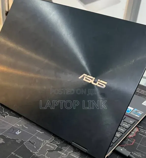 New Laptop Asus ZenBook Flip 14 UX461UA 16GB Intel Core i7 SSD 512GB