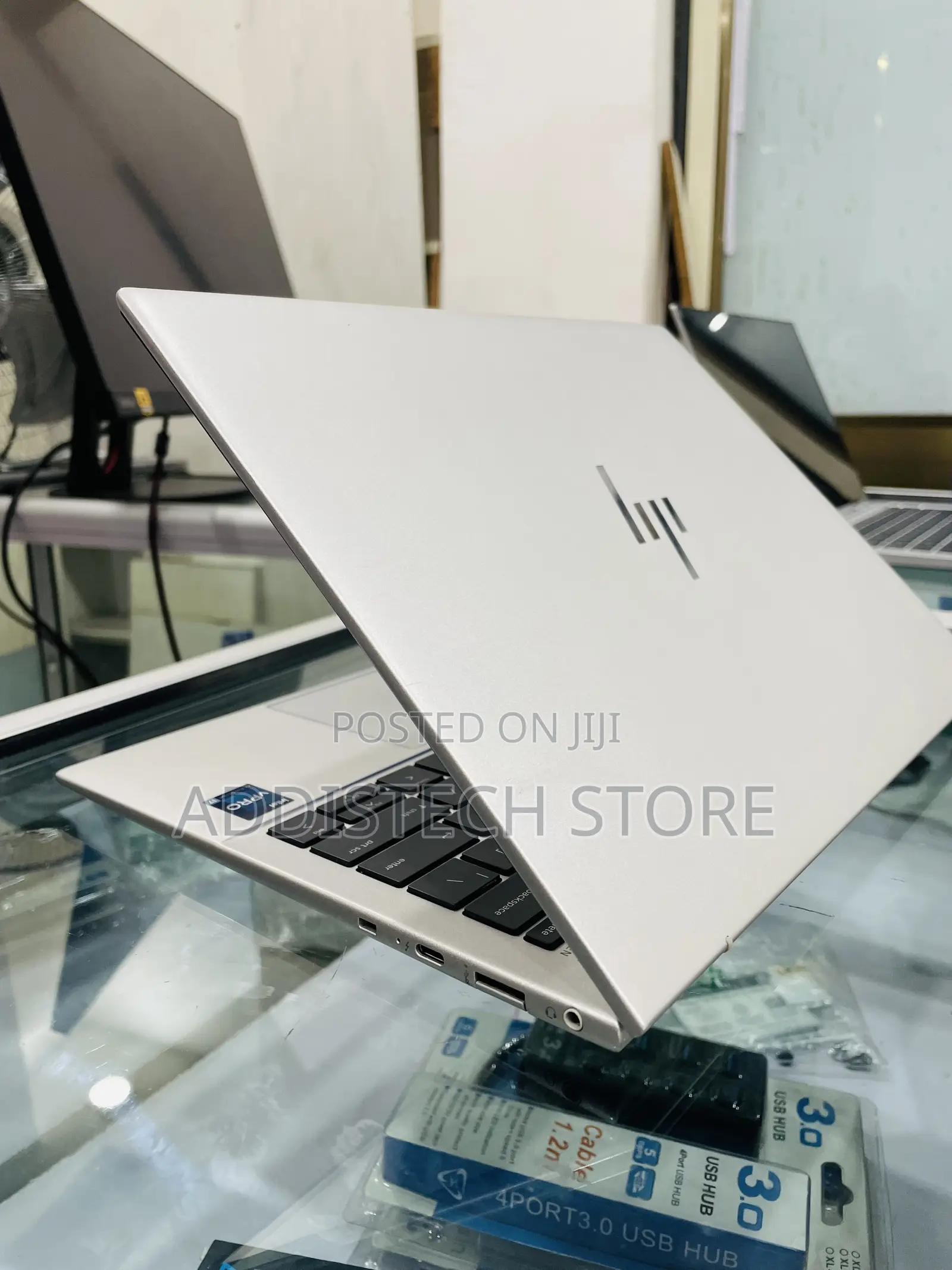 New Laptop HP Elite Dragonfly G4 32GB Intel Core i7 SSD 512GB