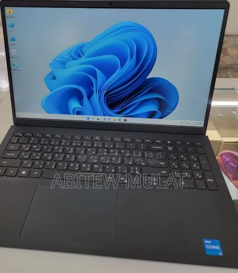 New Laptop Dell Vostro 15 3000 16GB Intel Core i5 SSD 512GB