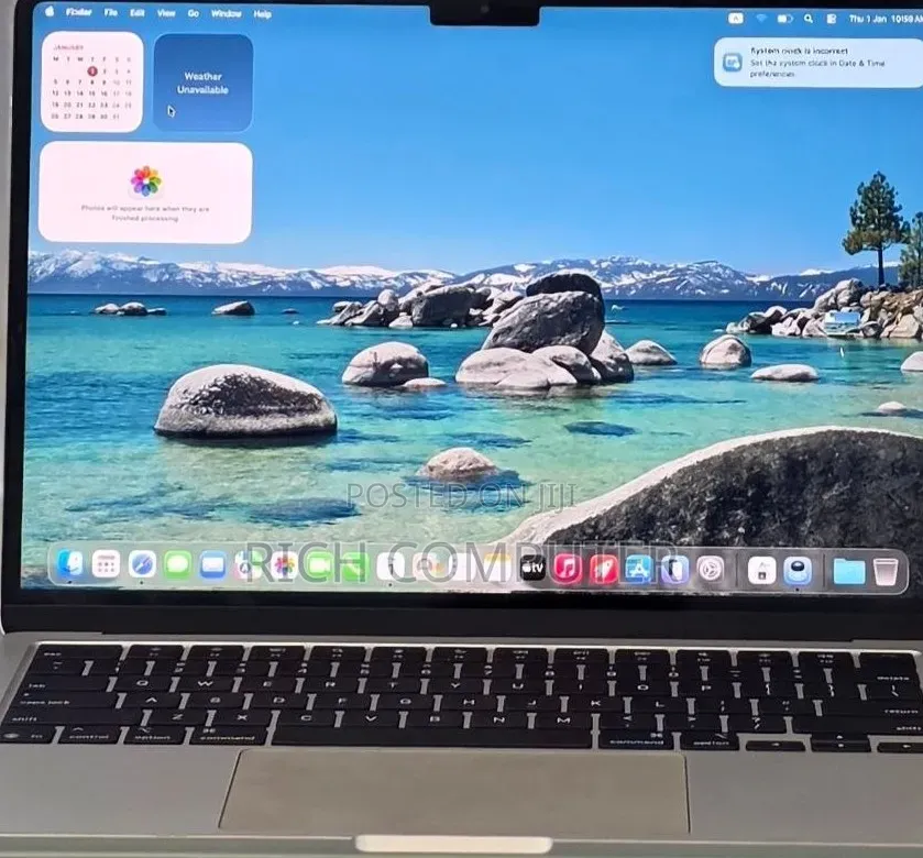 New Laptop Apple MacBook Air 2025 M4 16GB Apple M4 SSD 256GB