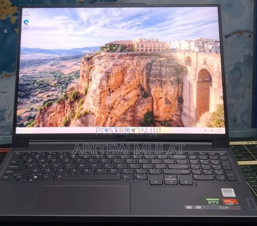 New Laptop Lenovo Legion 5 16GB AMD Ryzen 7 SSD 1T