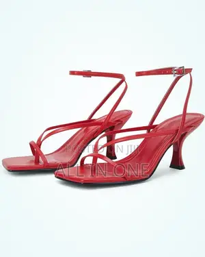 Heel With Average Height
