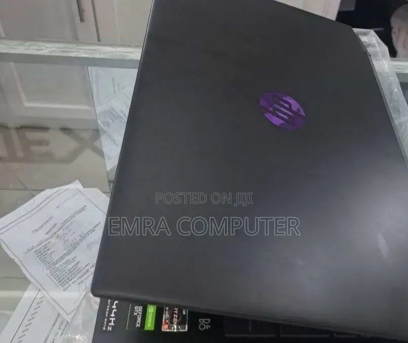 New Laptop HP 8GB AMD Ryzen 5 SSD 512GB