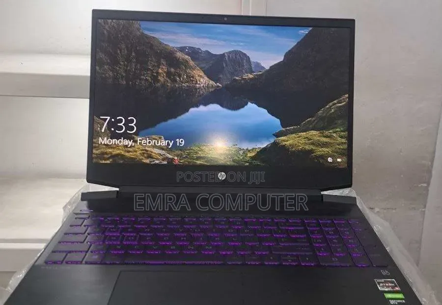 New Laptop HP 8GB AMD Ryzen 5 SSD 512GB