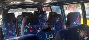Toyota HiAce 2001 Blue