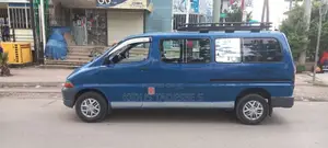 Toyota HiAce 2001 Blue