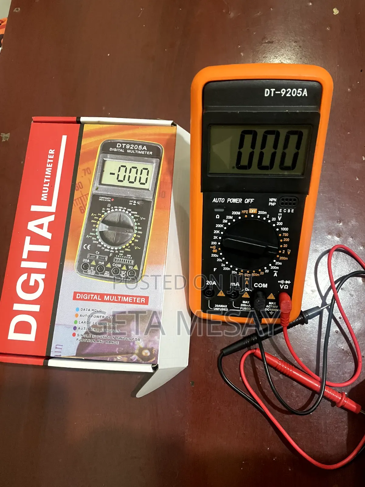 DT9205A Digital Multimeter AC/DC Voltmeter 20A Ammeter Tester