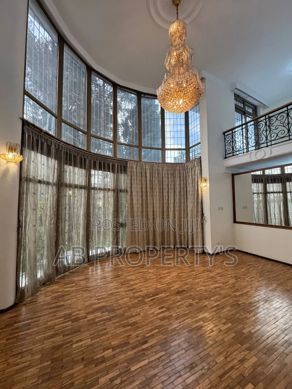 Furnished 7bdrm Villa in እንግሊዝ ኢንባሲ, Yeka for sale