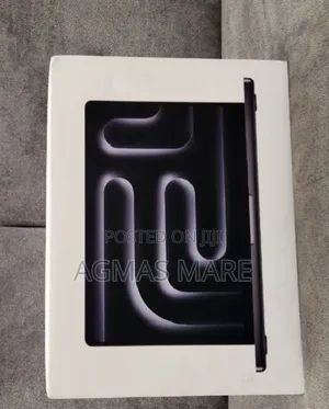 New Laptop Apple MacBook Pro 2025 M5 24GB Apple M5 SSD 1T