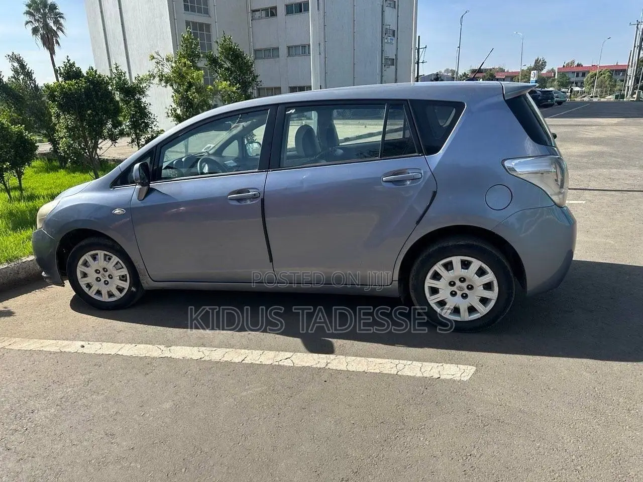 Toyota Verso 2009 Blue