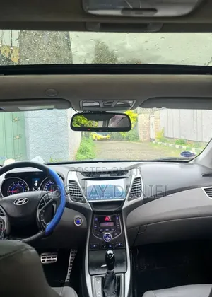 Hyundai Avante 2015