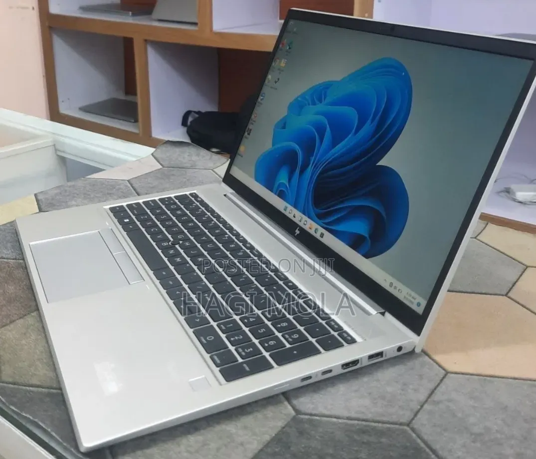 New Laptop HP EliteBook 840 16GB Intel Core i7 SSD 512GB