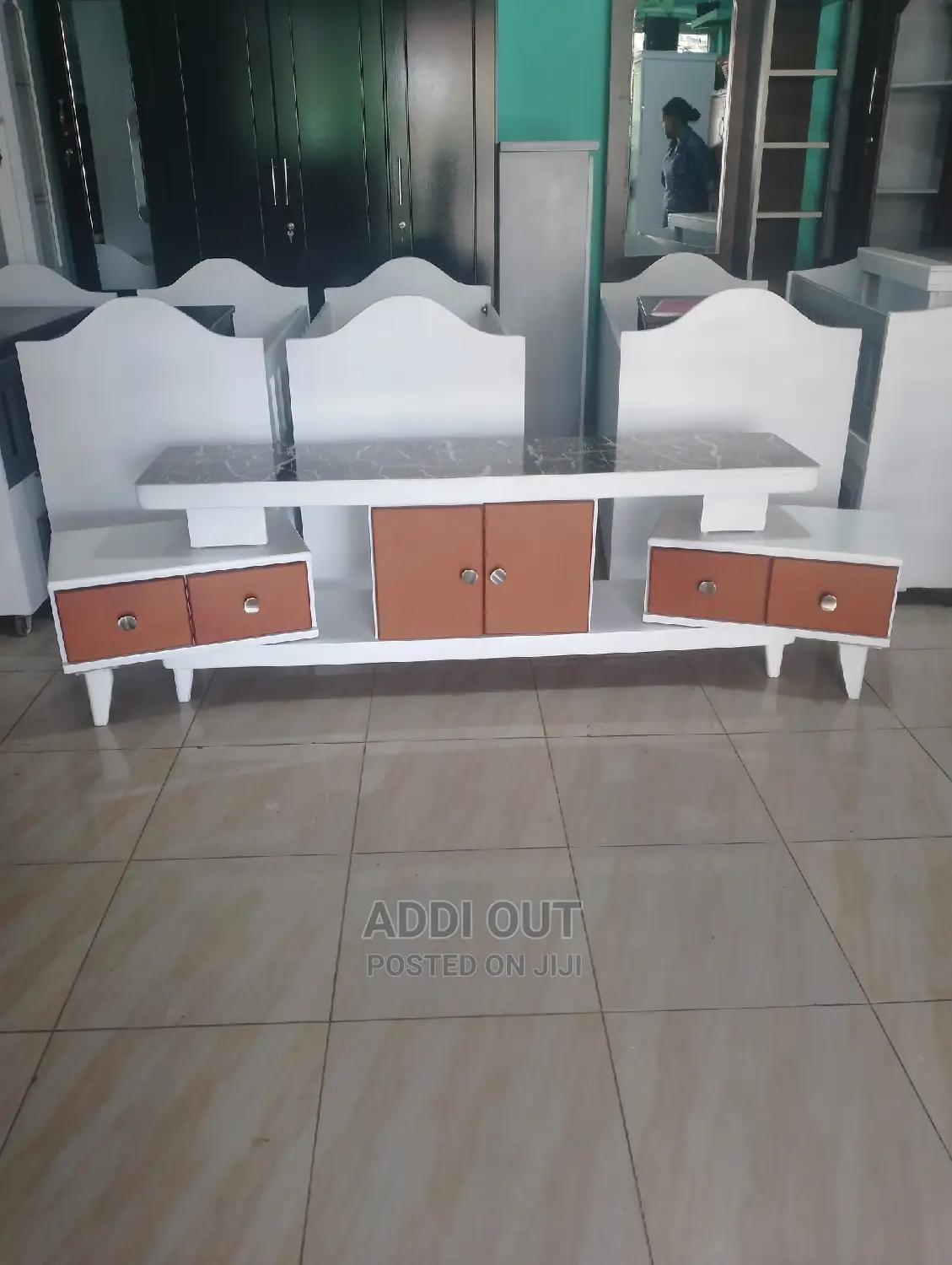 Tv Stand/ቲቪ ማስቀመጫ