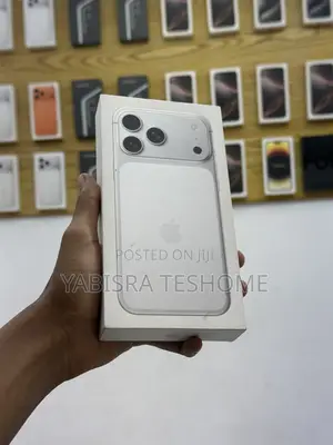 New Apple iPhone 17 Pro Max 256 GB Silver