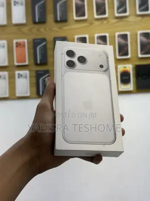 New Apple iPhone 17 Pro Max 256 GB Silver