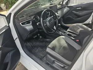 Toyota Corolla 2023 White