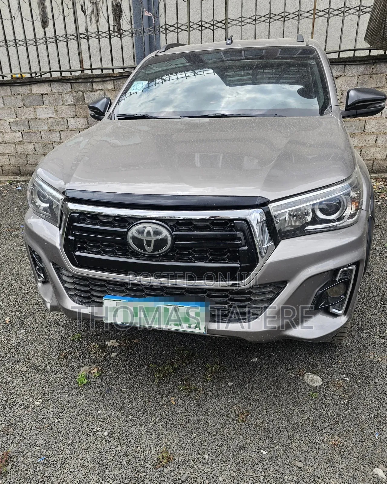 Toyota Hilux 2020 Beige